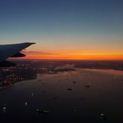 xiarifengyu's profile picture. 