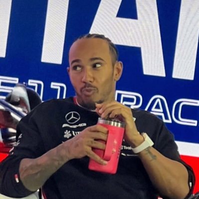 since 2007 #teamLH || 🇮🇹 per gli amici zia Moni aka Lewis' wife aka Roscoe's mum