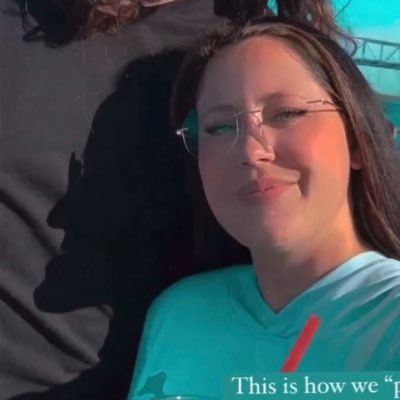 NonMomJenelle Profile Picture