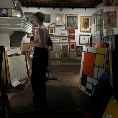 SuqqiJie's profile picture. No matter how you feel, get up, dress up, show up, and never give up.