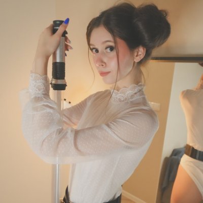 Premium Experience Streamer
18 y.o  melissa_shawty or melissashawwty 
https://t.co/a78N4fNRP3  https://t.co/YPTGuRN5ui