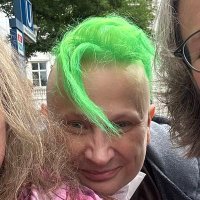 Lilie - #IchBinArmutsbetroffen & meine Gewünschte+ (@gruftizecke) 's Twitter Profile