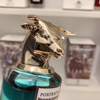 MigClothesshop's profile picture. 互