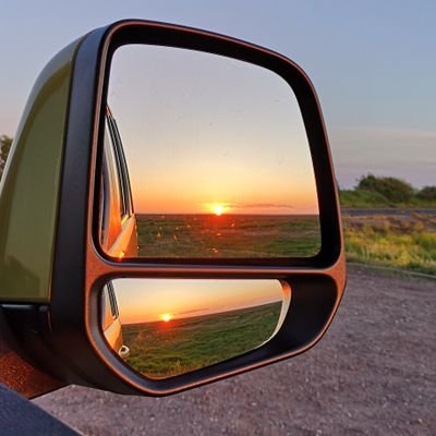 oneleggedste's profile picture. one legged c@@t