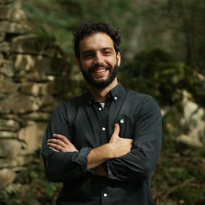 prof de lettres et histoire-géographie en lycée professionnel,
en quête sur @isidoreaumaquis, CM @maquisdevabre,
républicain antifasciste.