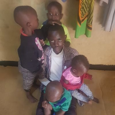 PAUL MARKO LOVELY CHILDREN AND OLDER PEOPLE NEEDY CHARITY FOUNDATION 🇺🇬
we transform lives of the orphans and needy Young generation through Donations
#God