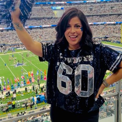 🏈💙DCFFL 💙🏈LOVE ME SOME DALLAS COWBOYS! Dallas native. Glittery cowgirl. Mama. Wifey. Nature, psychology, medicine, space and animals. 💙🏈💙🏈💙@svhessi 💍