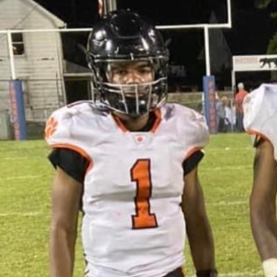 Freshman student athlete @pariskyhs 5’8 QB GPA 3.5 @PHS_FB_KY  here is my Gmail- Julius.Gregory18@gmail.com