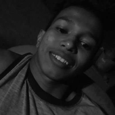 Santiag62880787's profile picture. FAMILIA,DEBER,HONOR