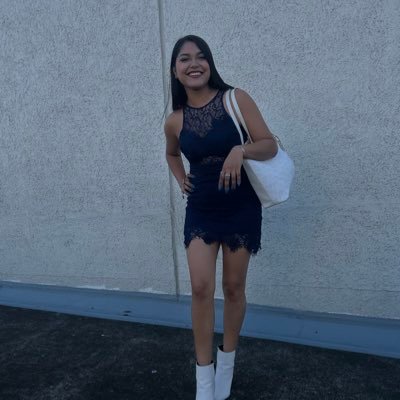 FermanMelina's profile picture. Aceptamos el amor que creemos merecer.
This Is How You Remind Me