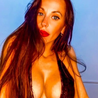 Hi, Im Lara 🫦!! Let’s have some fun 👅💦🍒  THIS IS MY BLUE PAG  👉 https://t.co/NWFR5PhR2y  CHECK MY MULTIMEDIA PICS AND VIDEOS 🍒😈😏