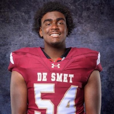 3⭐️l Hybrid/DE/Edge Rusher |3.8 GPA | NHS Member| De Smet Jesuit | C/O 2025 | 314-283-7327 | qbyas24@gmail.com