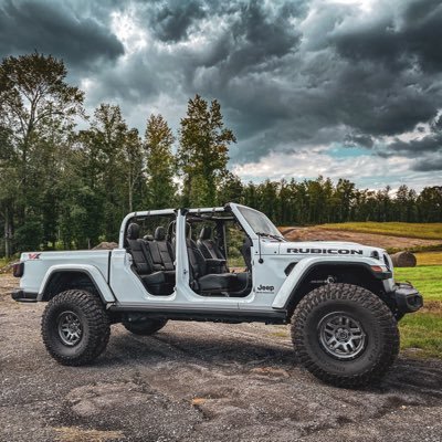 dante_donati's profile picture. Jeep Rubicon. Photographer.