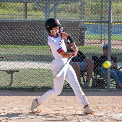 ZoeyGrimm1's profile picture. 2025 Solon High School Solon,Iowa 319 SWAT 18U 4.0 GPA P/OF/2B/Utility