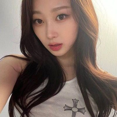 pussyyru's profile picture. music upon butterflies; illustrous fairy-tale