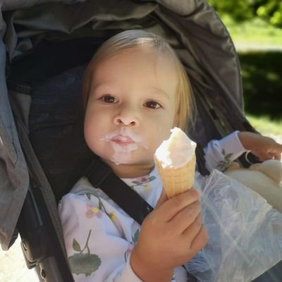 anna3853997797's profile picture. Tylko zjednoczona prawica. Alergia na lewactwo. Drugie konto. Ruda wrona Orła nie pokona. Pan Karol Nawrocki Prezydentem RP w 2025 roku!!!!!!!!!