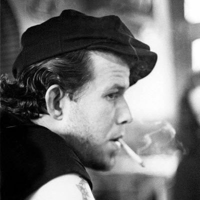 Kamyar89's profile picture. اکانت فروشی است.