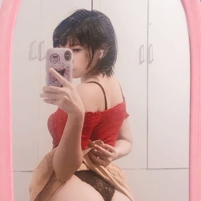 🔞🌸 20 🌸 5'3 🌸 she/her 🌸 🇵🇭 PH 🌸 NSFW 🌸🔞
🌸 H0rny? Follow and dm me daddy for free dirty pic~~ 🌸