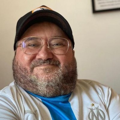 LaskLg's profile picture. Grand acteur du X, vieux gamer et supporter de l'OM, avec des avis de merde sur tout, pronostiqueur à 2 balles...