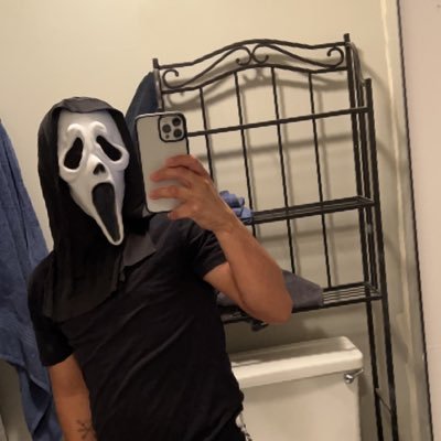 funsized_812's profile picture. Brazilian made