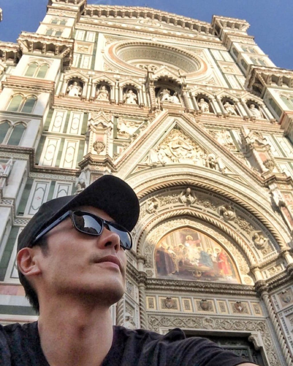 sasmoez58735's profile picture. 