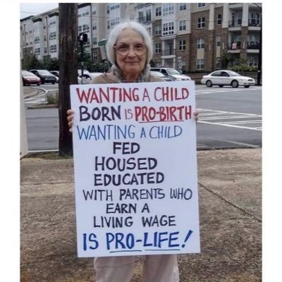 Lord Christopher Coffeeton of Buckshire. I'm not a nice person, I'm a good person. There's a difference. Hillary warned you. #ProudToBeChildFree