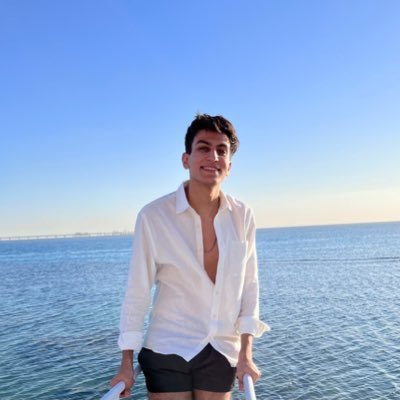 AhmedElgendy555's profile picture. dental student