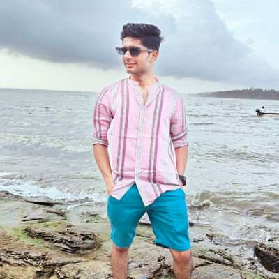 MitThakkar_'s profile picture. Entrepreneur's mind. Athlete's body. Artist's soul.