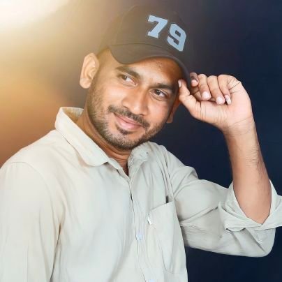 '' ಹರೇ ಕೃಷ್ಣ ಹರೇ ಕೃಷ್ಣ''
'' ಕೃಷ್ಣ ಕೃಷ್ಣ ಹರೇ ಹರೇ''
'' ಹರೇ ರಾಮ ಹರೇ ರಾಮ''
'' ರಾಮ ರಾಮ ಹರೇ ಹರೇ''