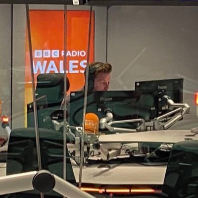 Presenter @BBCRadioWales Breakfast & Walescast