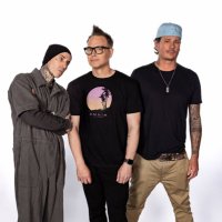 blink-182 (@blink182) 's Twitter Profile