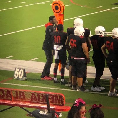 Class of 27 Mexia high school 🎓 Athlete Football 🏈 WR,CB,S, Baseball ⚾️CF,Basketball 🏀SG,SF. My number for Any coach’s /recruiters(2543153053)