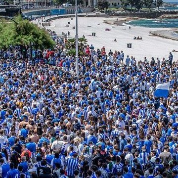 Del Depor hasta los tuétanos...como no te voy a querer si fuiste al Bernabéu a chafarle la fiesta al equipo más asqueroso de la historia del fútbol.