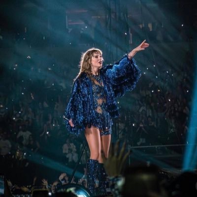 TAYLOR SWIFT 💚 FEARLESS ⭐️ SPEAK NOW 💜 RED 🧣 1989 🐬 REPUTATION 🕷️ LOVER 🌷 FOLKLORE 🩶 EVERMORE 🍂 MIDNIGHTS 🕛