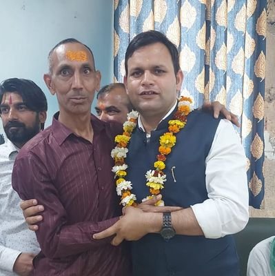 Rajkumar42018's profile picture. कट्टर हिन्दू 
समाज सेवक