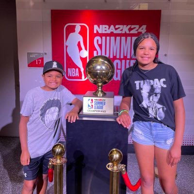 Basketball Superfan, Wife 👩🏼‍❤️‍👨🏾 & Mom of 2 👫🏾 including @kaia_mcknuckles