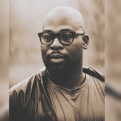 SlamShady_SA's profile picture. If a man is tired of House music🎵🎶...is tired of life.