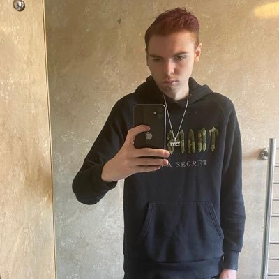 21🇬🇧 autism doesn’t define me I define autism evolving every day to be the best person I can be people don’t like the truth but I will always tell it
