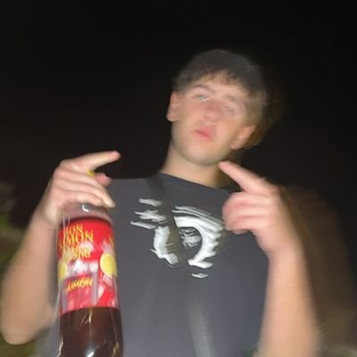 VoicuReal's profile picture. Ojalá saber mentir