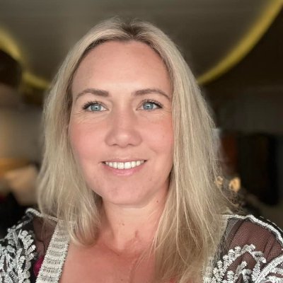 Brand Positioning Strategist & Premium Ghostwriter | I Help South African Founders Build Global Authority Through Strategic Messaging