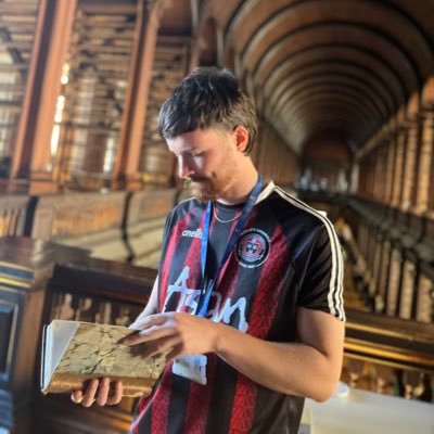 ROhAAnois's profile picture. Iarrthóir PhD san fhealsúnacht agus sa litríocht in Ollscoil na Gaillimhe Unless stated otherwise. (R)Ts do not represent the views of my university or sponsors
