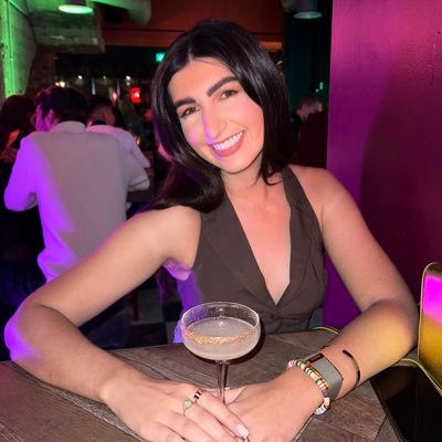 pippadoyle92's profile picture. 🍫 ☕️ 💛 💃🏼 🧘‍♀️ 🌊 @whoop