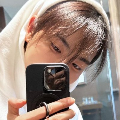 barkforhwa's profile picture. #Seonghwa is my sunshine.