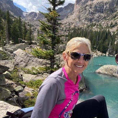 Former 🇺🇸 History Teacher, Hiker 🥾, Lifter 💪🏼, Wife ❤️, Mom 👨👩👧👦, “GB” to two💕💙