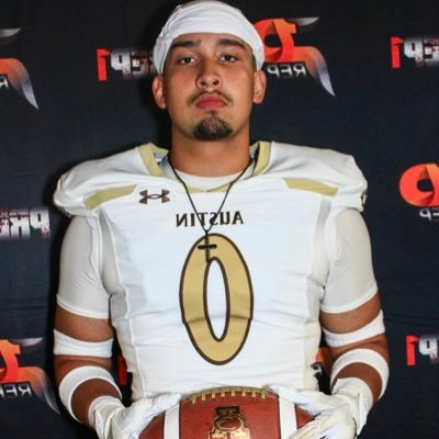 AlbertAranda_45's profile picture. 2024 🏈 DL/TE| Austin HS #0 | 6'0" 220lbs. | GPA 4.1| Email: albertaranda2004@gmail.com | NCAA ID#2305908768 |#Prep1Athlete