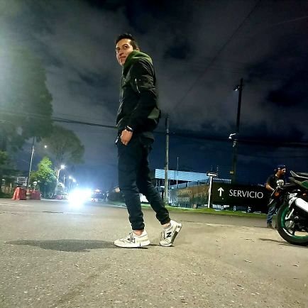 El_Acerrero's profile picture. me gusta jugar xbox
Salir en moto
Escuchar música