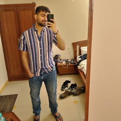 iAbhishekRohan's profile picture. Hustling to find real me.|
शिव ही सत्य है |