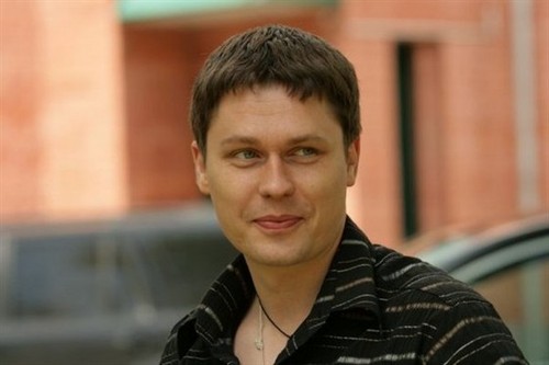 Взаимный фолловинг! Интернет знакомства иногда приводят к сексу. Здесь подробности...  ★☆★ http://t.co/ifAacUArPT