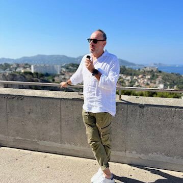 🎓 D'enseignant à entrepreneur, mon parcours est guidé par la transmission du savoir. Enseignant slasheur. #EducationInnovation #Entrepreneurship