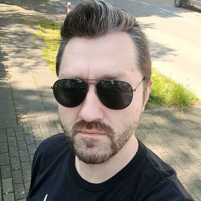 SmashMarv's profile picture. Falcons🏈 Schalke⚽ Ducks🏒
Games🎮 and more // playing life in co-op mode with @gh0stbby_ 21.02.2013 💕